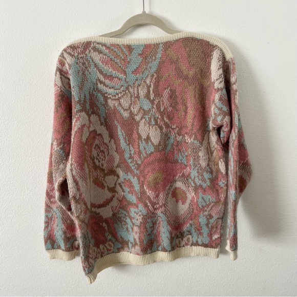 Vintage 1970s Campus Casuals floral knit sweater - Picture 4 of 6